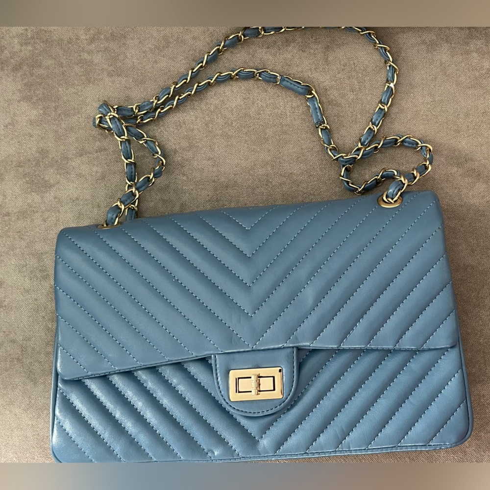 Fashionable handbag